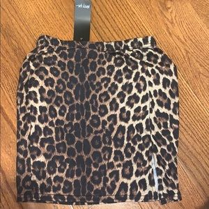 Print there leopard skirt